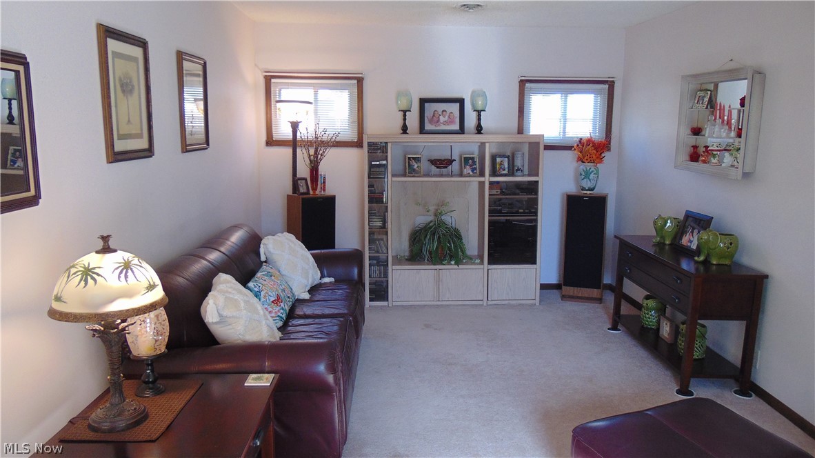 34090 Roberts Road Eastlake OH 44095