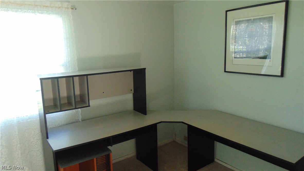 34090 Roberts Road Eastlake OH 44095