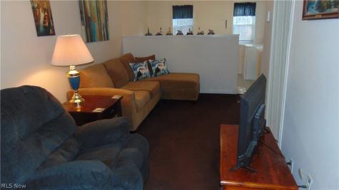 34090 Roberts Road Eastlake OH 44095