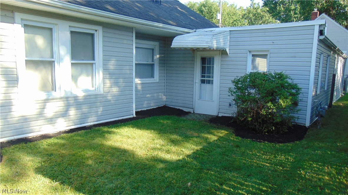 34090 Roberts Road Eastlake OH 44095