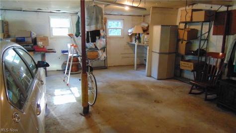 34090 Roberts Road Eastlake OH 44095