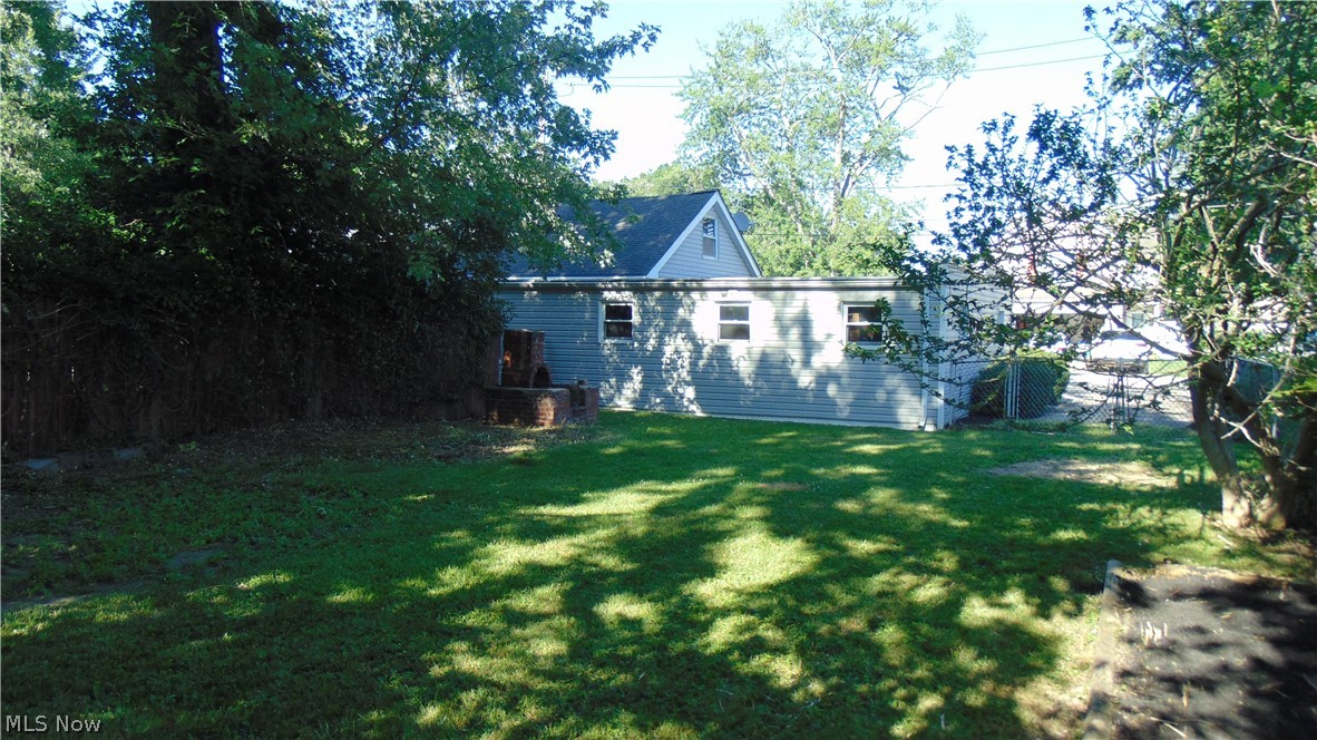 34090 Roberts Road Eastlake OH 44095