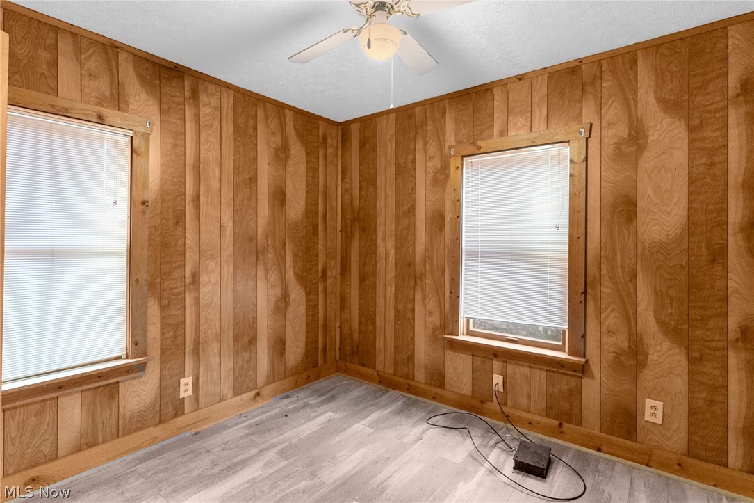 84 Prospect Street Struthers OH 44471