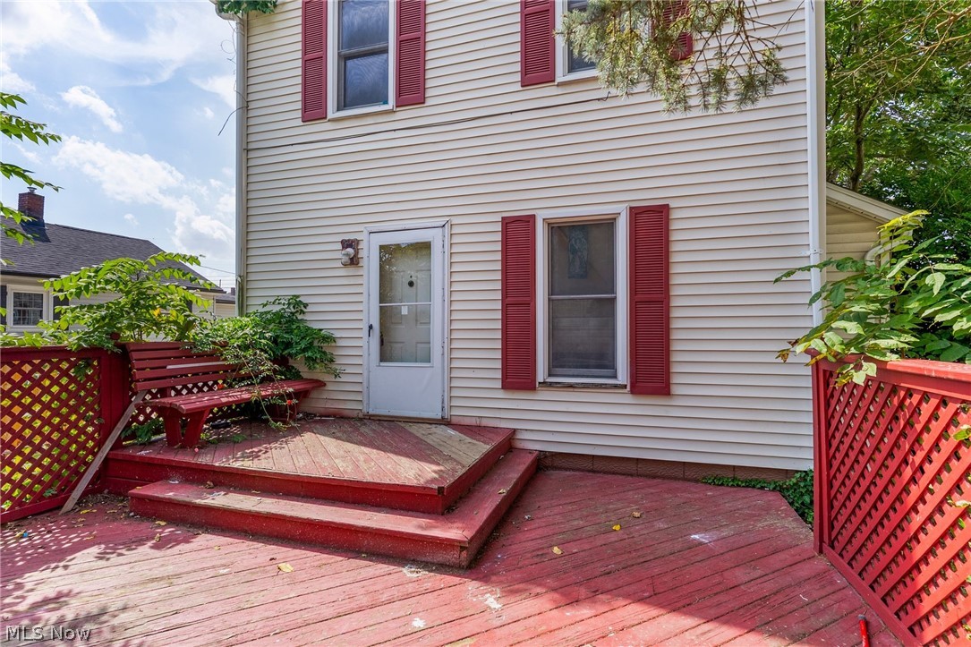 84 Prospect Street Struthers OH 44471