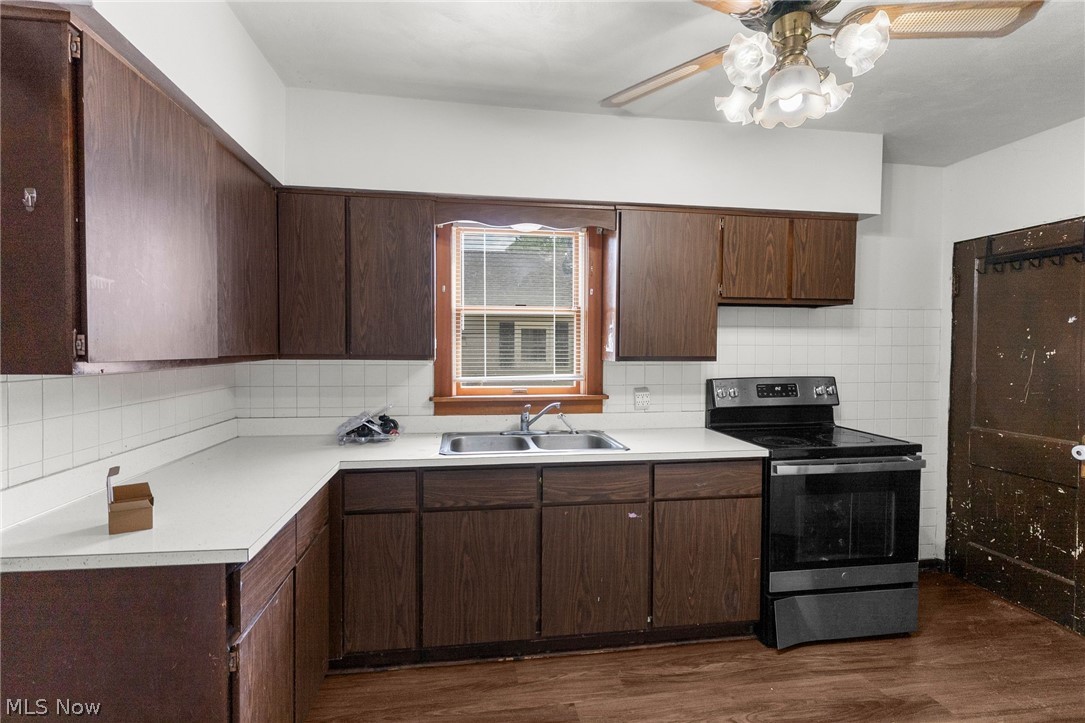 84 Prospect Street Struthers OH 44471