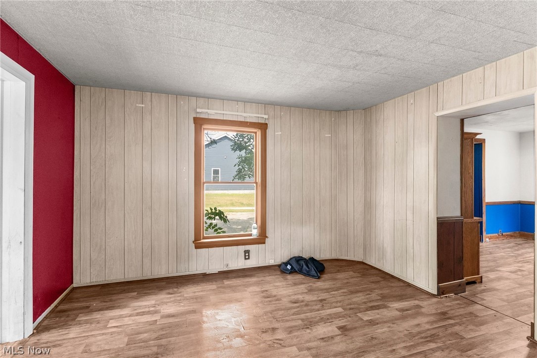 84 Prospect Street Struthers OH 44471