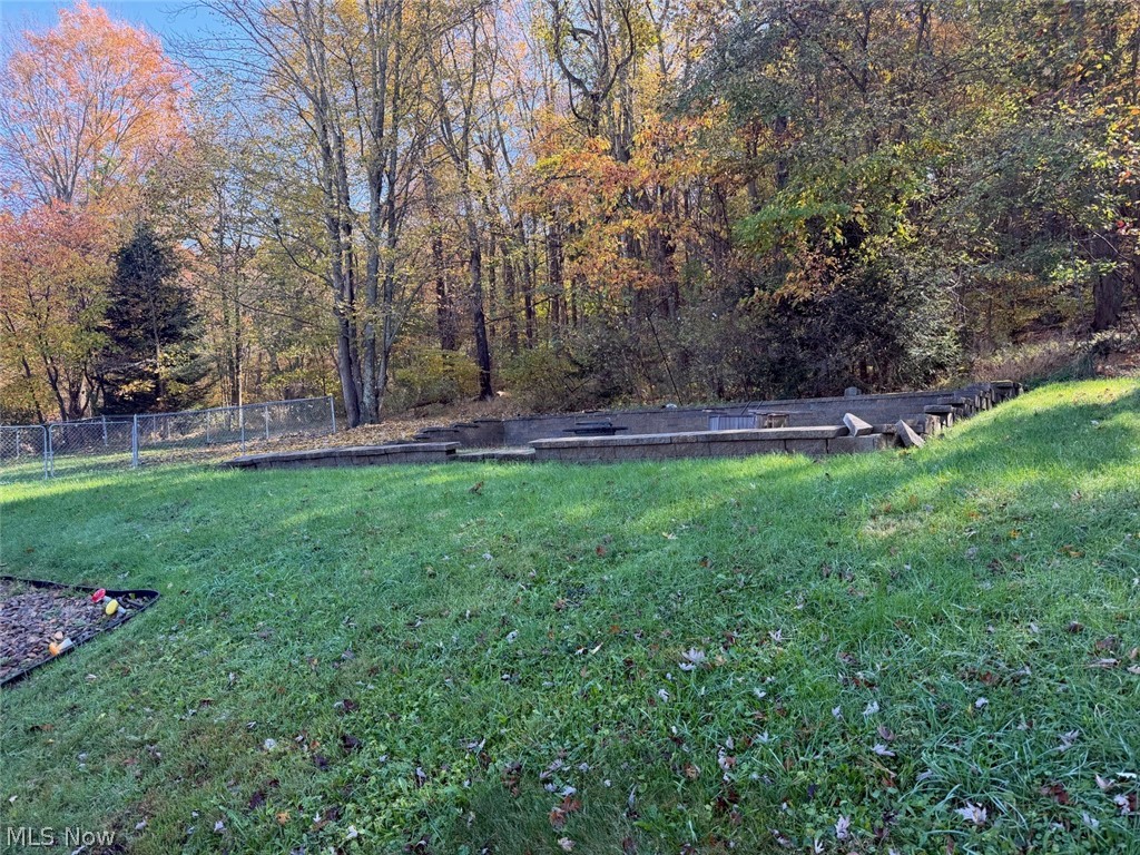 1637 Nageley Road New Philadelphia OH 44663