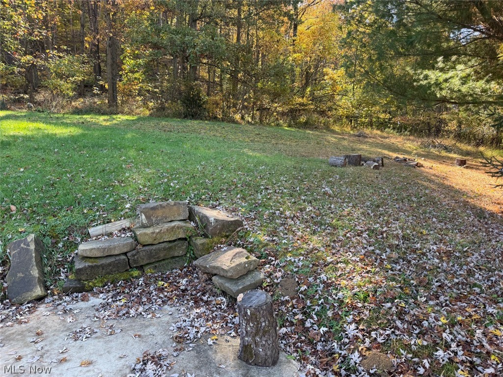 1637 Nageley Road New Philadelphia OH 44663