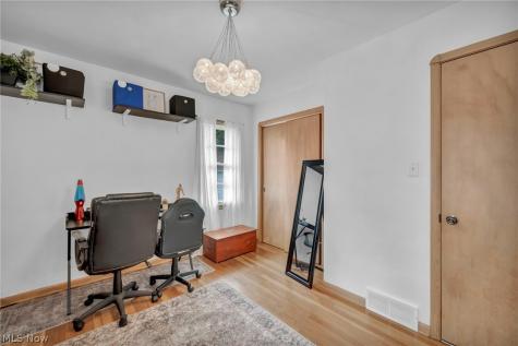 11362 Blossom Avenue Parma Heights OH 44130
