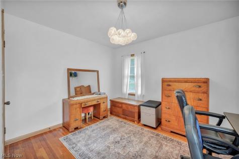 11362 Blossom Avenue Parma Heights OH 44130
