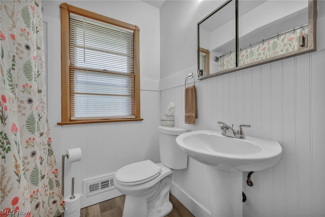 11362 Blossom Avenue Parma Heights OH 44130