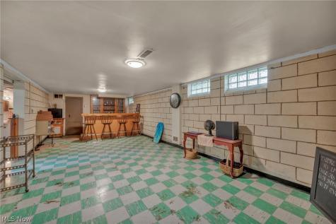 11362 Blossom Avenue Parma Heights OH 44130