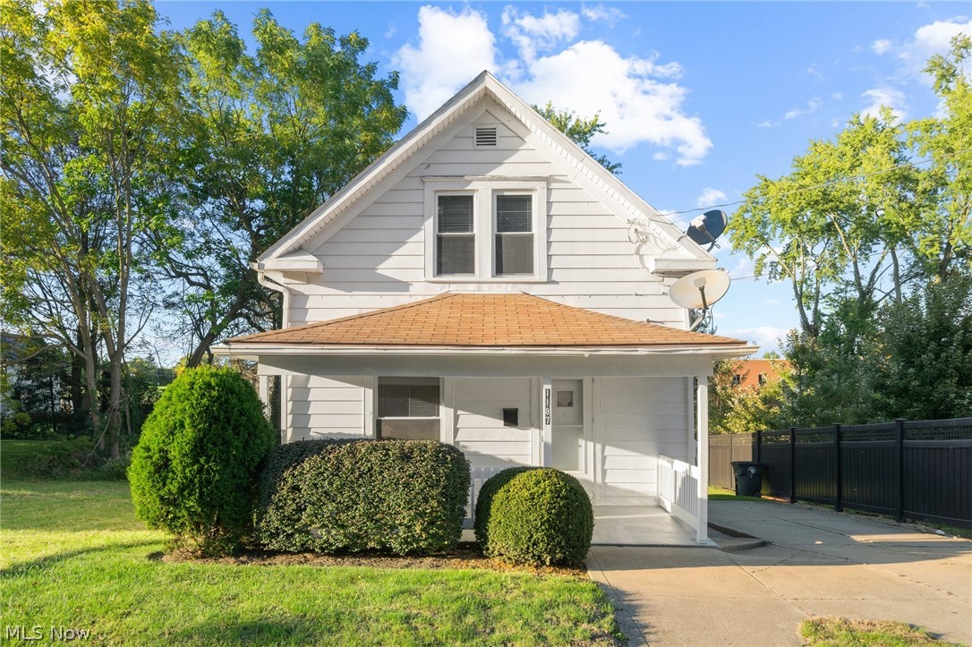 1187 Duane Avenue Akron OH 44306