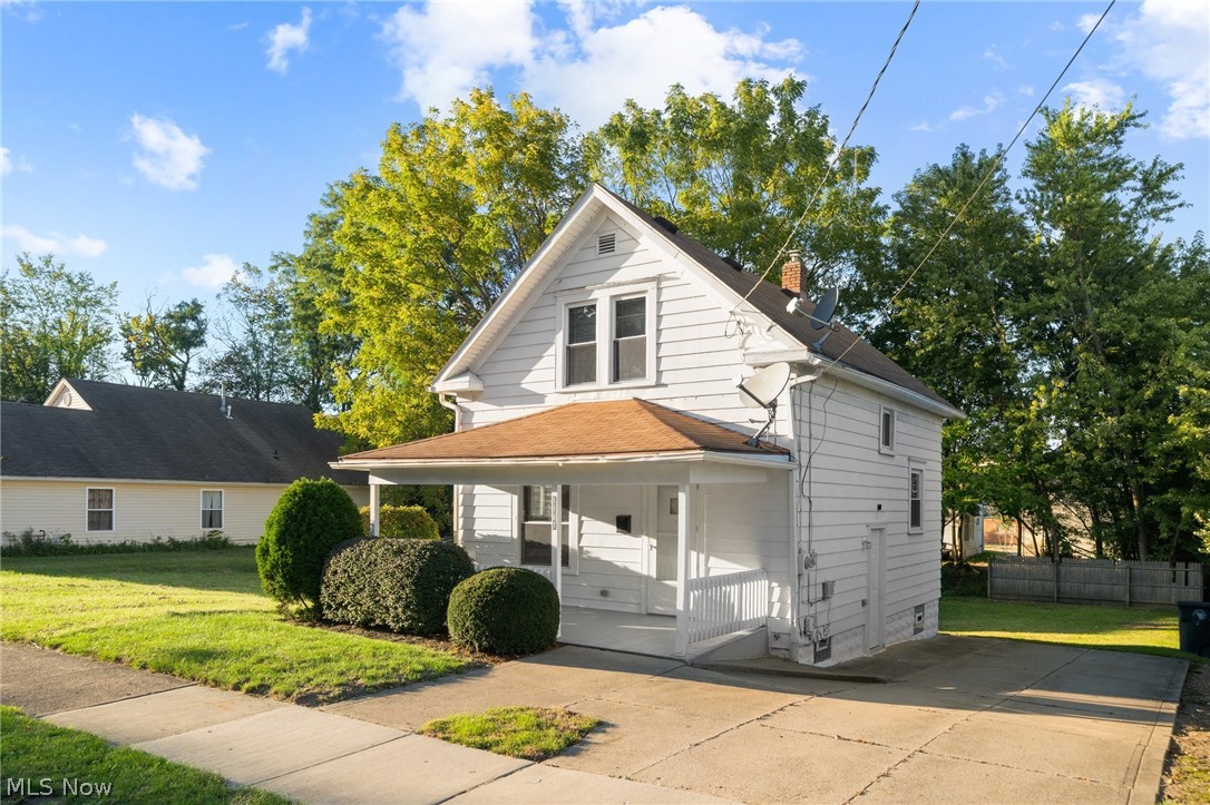 1187 Duane Avenue Akron OH 44306