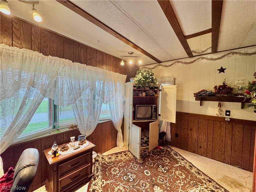 726 Boyd Street NE Masury OH 44438