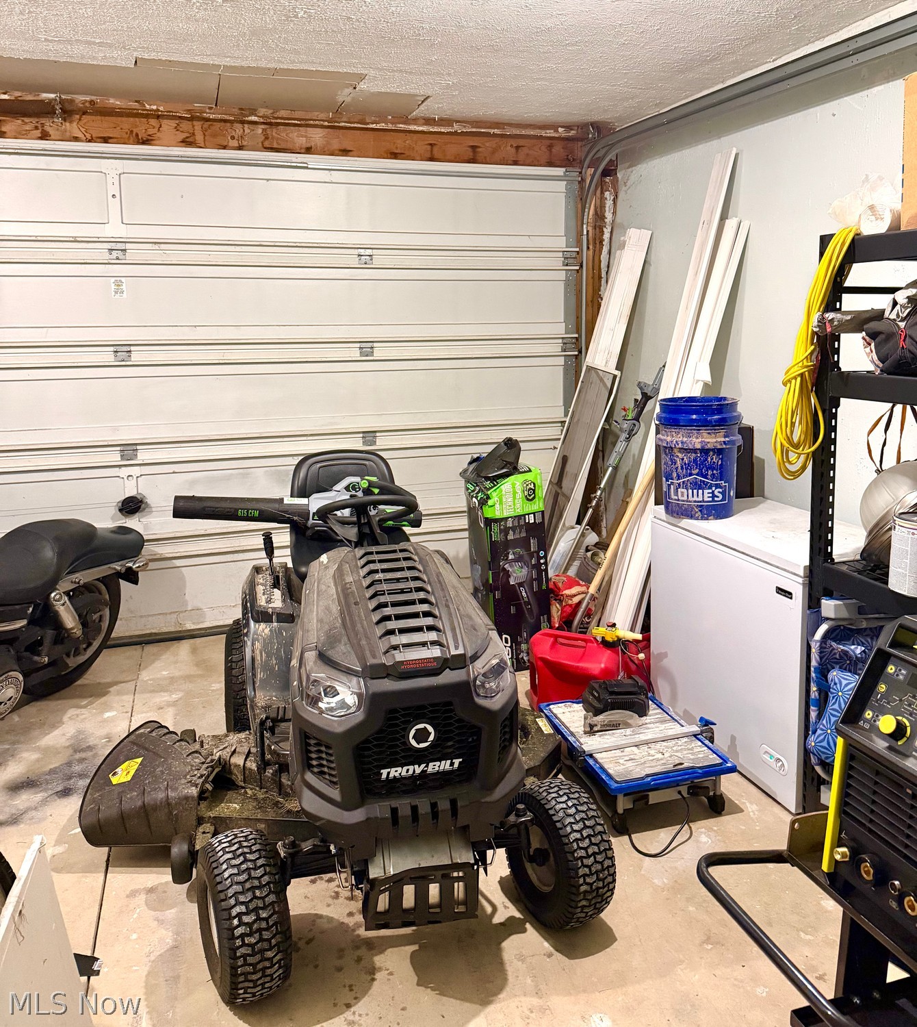 11450 Baumhart Road Amherst OH 44001