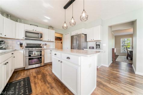 38327 Humphrey Circle North Ridgeville OH 44039