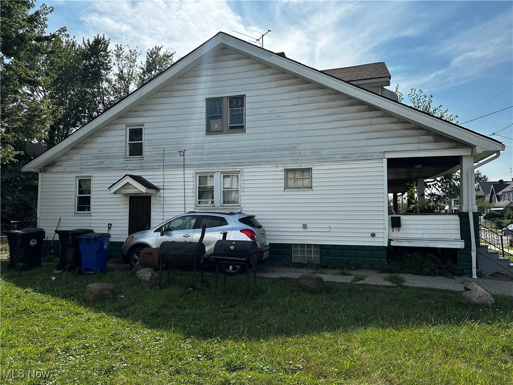 11816 Dove Avenue Cleveland OH 44105