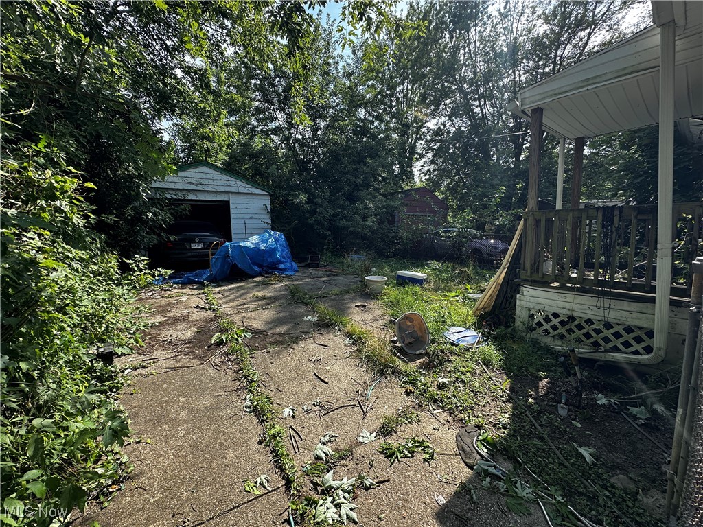 11816 Dove Avenue Cleveland OH 44105