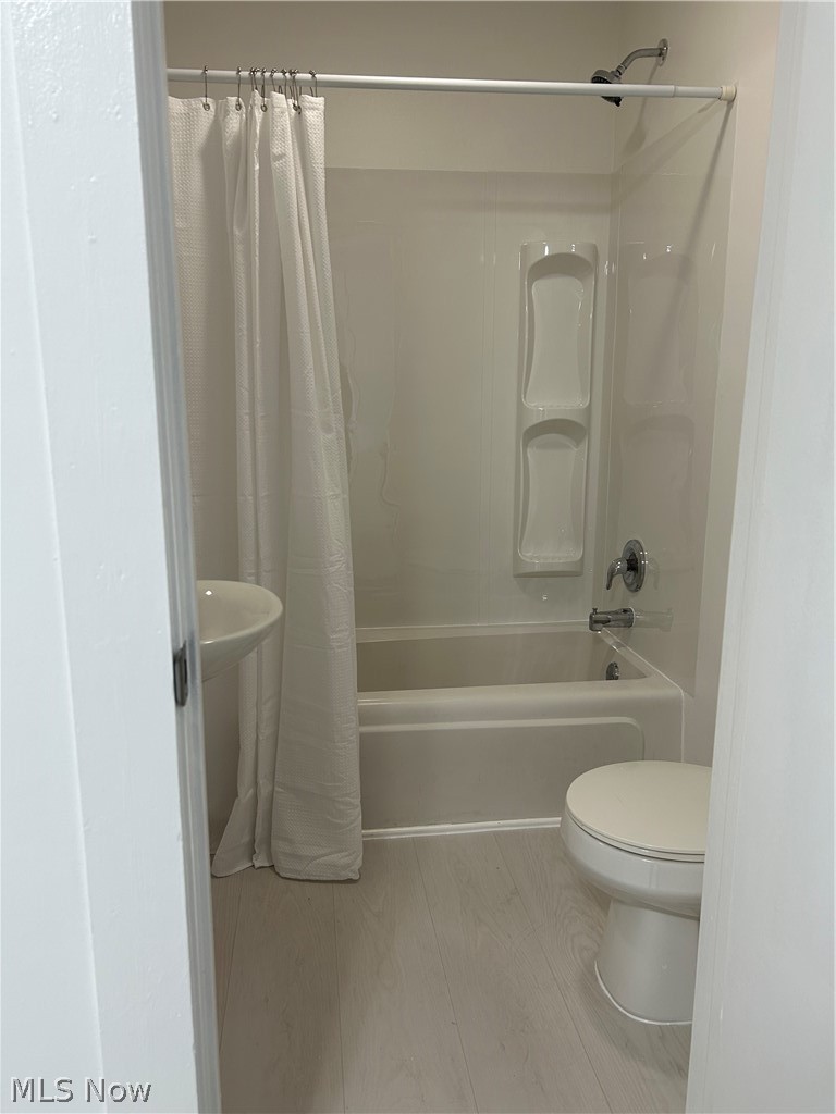 357 Roxboro Road Vermilion OH 44089