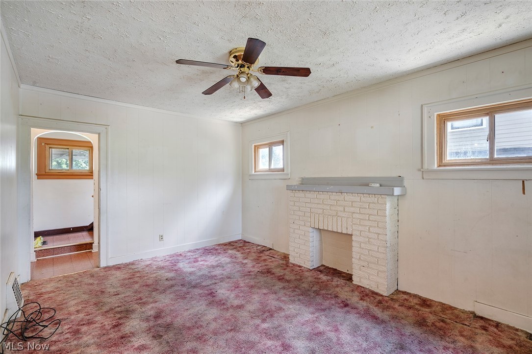 139 N Hazelwood Avenue Youngstown OH 44509