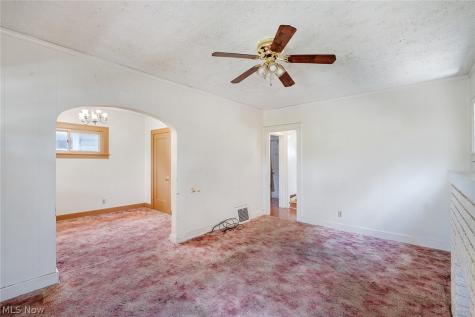 139 N Hazelwood Avenue Youngstown OH 44509
