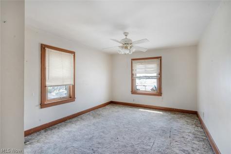 139 N Hazelwood Avenue Youngstown OH 44509