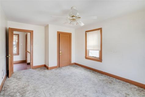 139 N Hazelwood Avenue Youngstown OH 44509