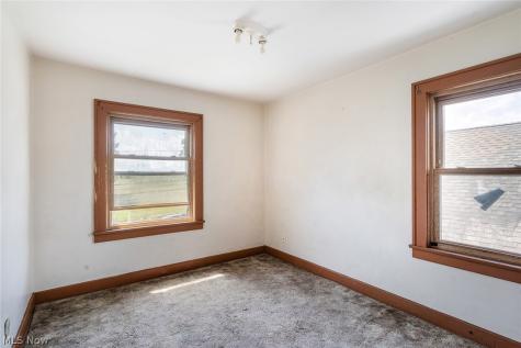 139 N Hazelwood Avenue Youngstown OH 44509