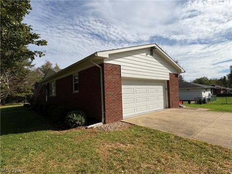 2390 Eastport Drive Akron OH 44312