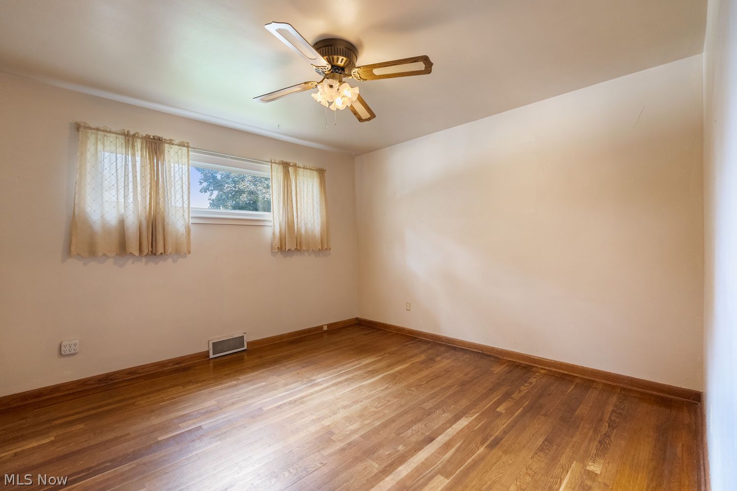 1751 Underwood Street Cuyahoga Falls OH 44221