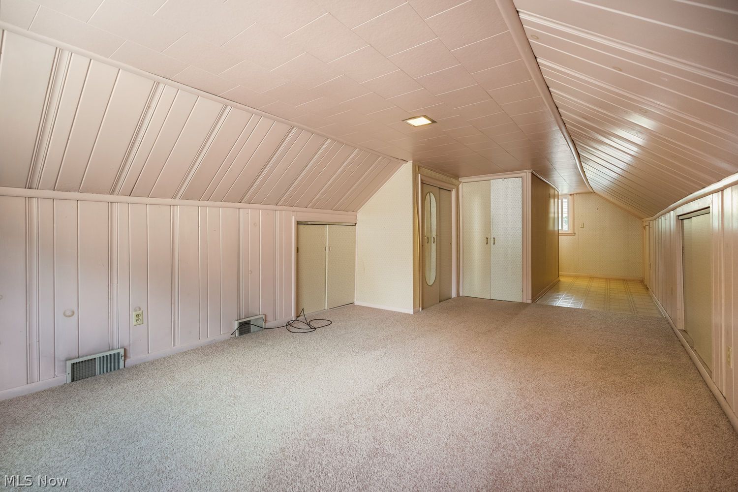 1751 Underwood Street Cuyahoga Falls OH 44221