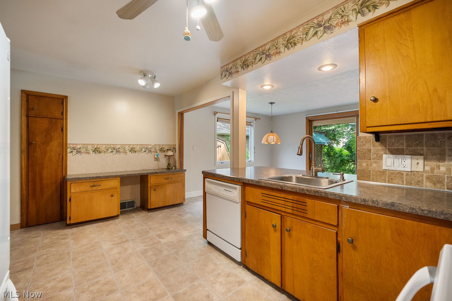 1751 Underwood Street Cuyahoga Falls OH 44221
