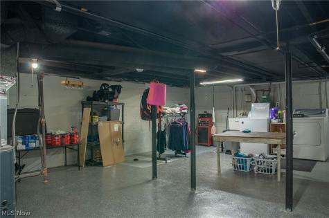 177 NW 24th Barberton OH 44203
