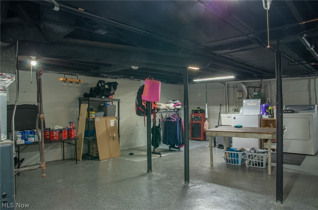177 NW 24th Barberton OH 44203