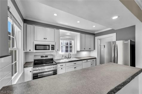 137 N Rose Boulevard Akron OH 44302
