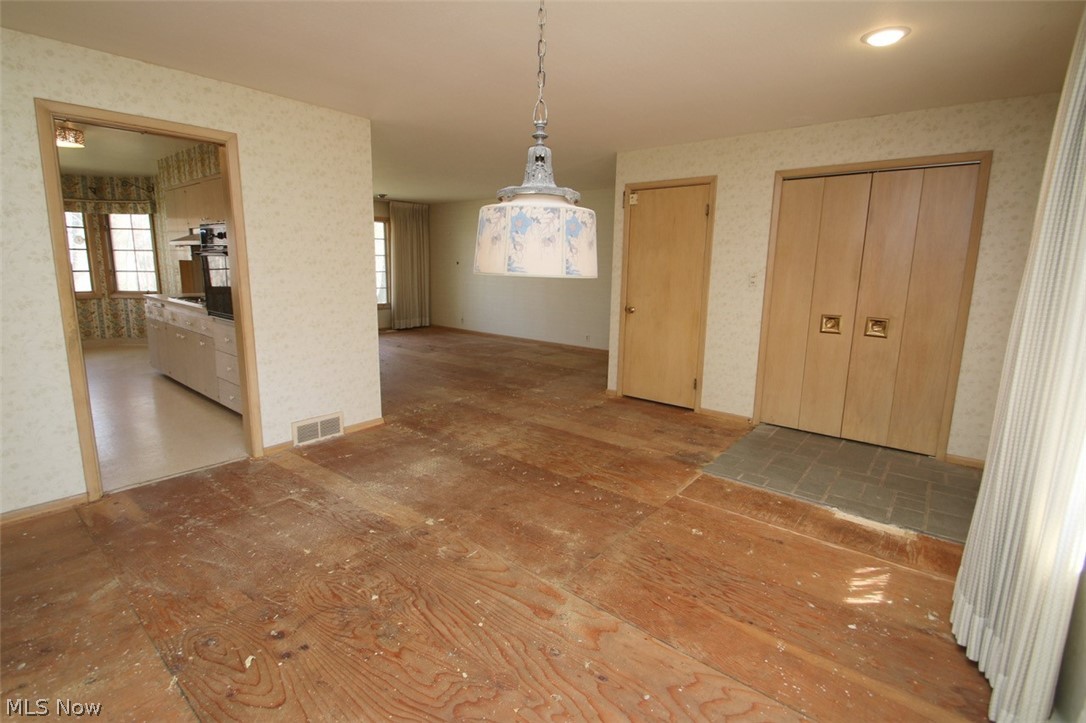 347 Royal Oak Boulevard Richmond Heights OH 44143