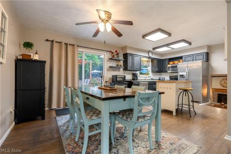 1341 Applegrove Street NE Canton OH 44721
