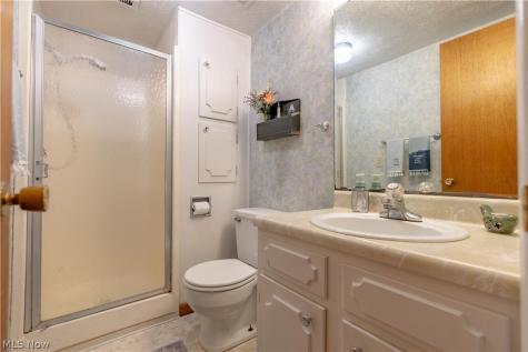 1341 Applegrove Street NE Canton OH 44721