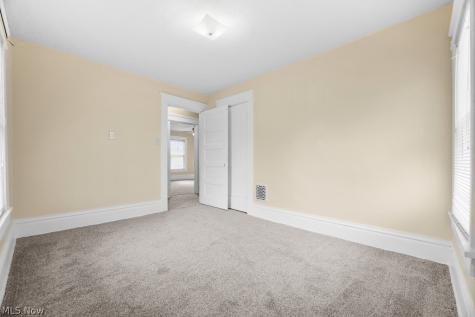 233 W Cambridge Street Alliance OH 44601