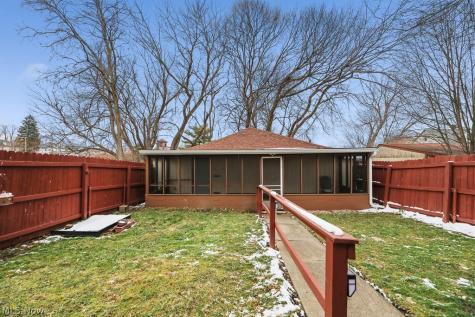 233 W Cambridge Street Alliance OH 44601