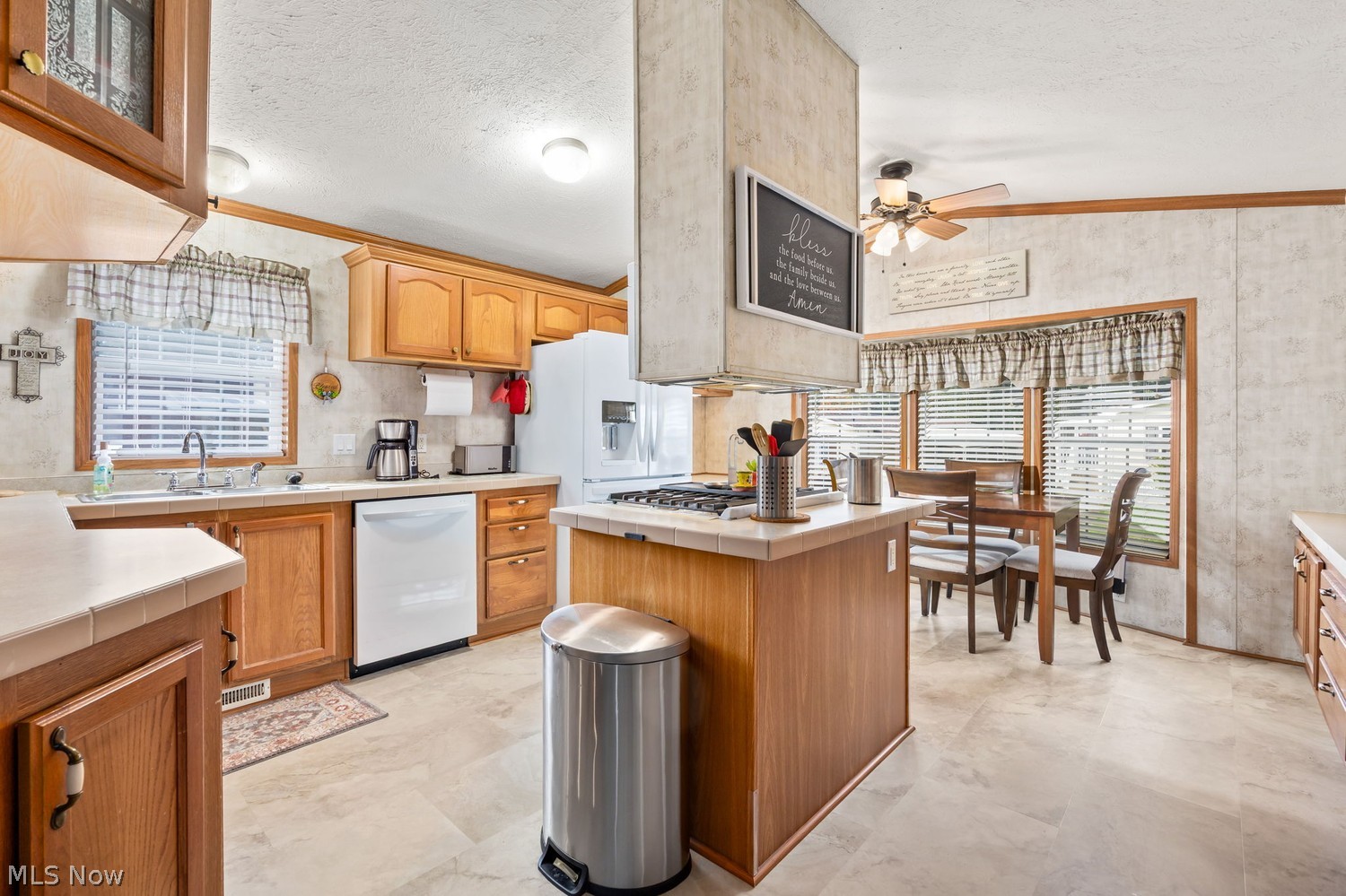 18592 Edwards Road Doylestown OH 44230