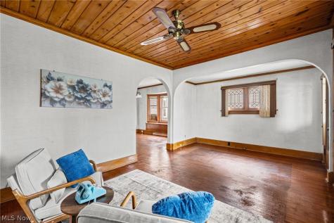 2509 Columbus Avenue Sandusky OH 44870