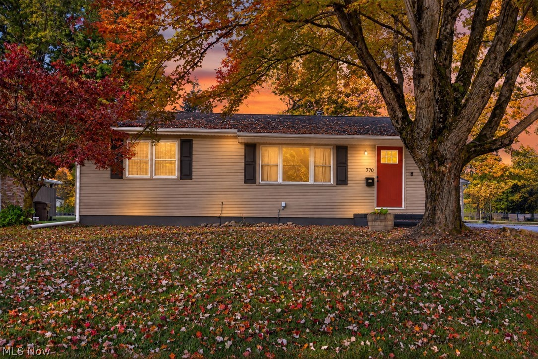770 S 14th Street Sebring OH 44672