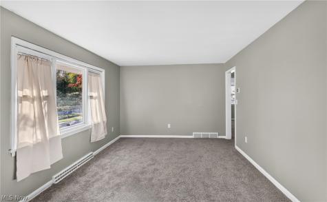 770 S 14th Street Sebring OH 44672