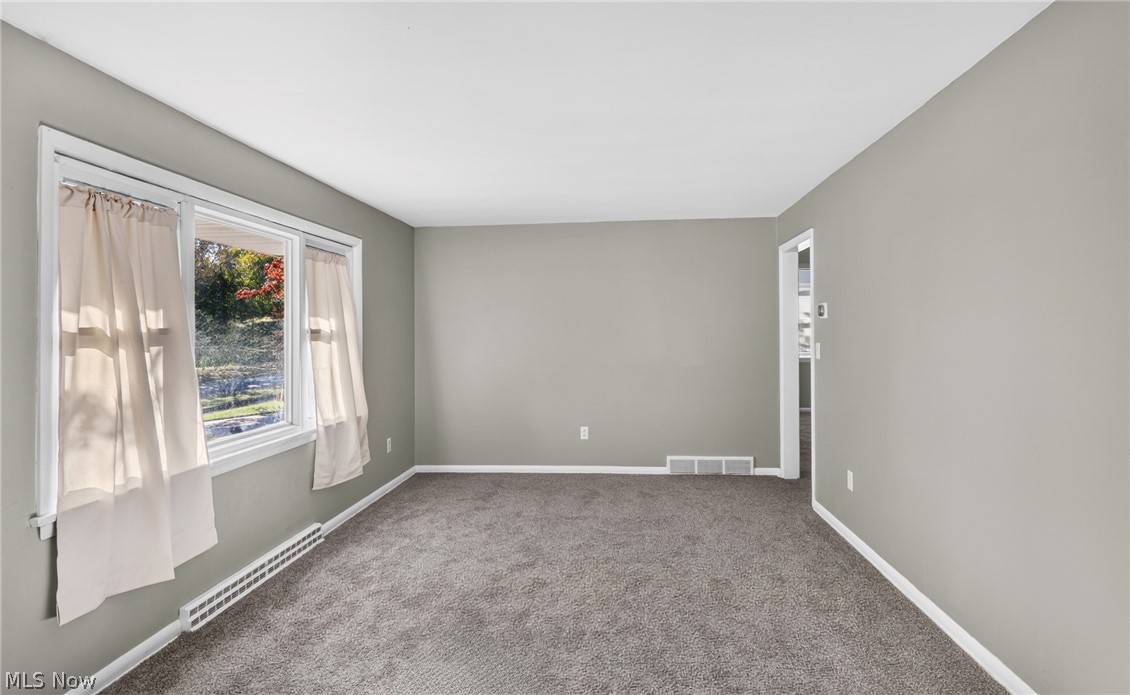 770 S 14th Street Sebring OH 44672