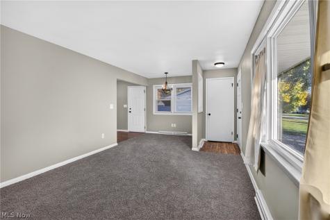 770 S 14th Street Sebring OH 44672