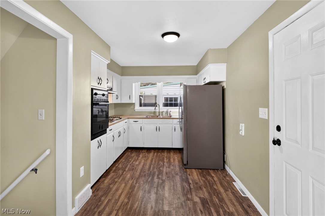 770 S 14th Street Sebring OH 44672