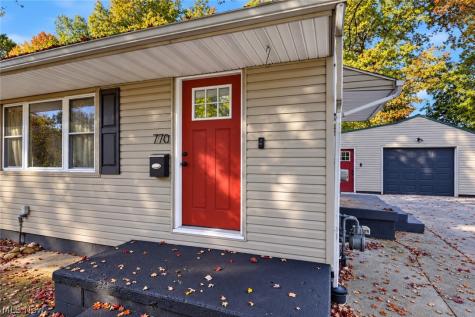 770 S 14th Street Sebring OH 44672