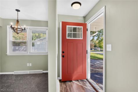 770 S 14th Street Sebring OH 44672